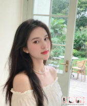 Lily (4480)
